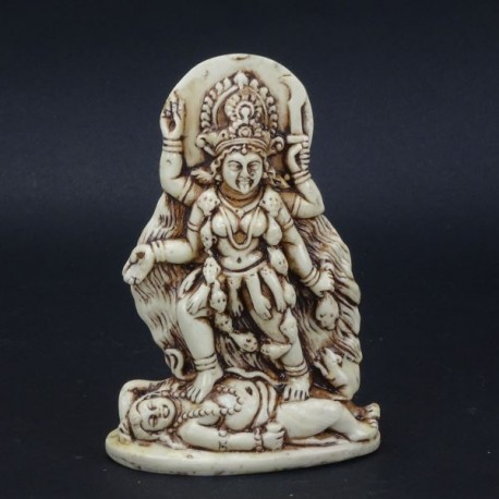 Figura de Kali bailando sobre Shiva 11c m